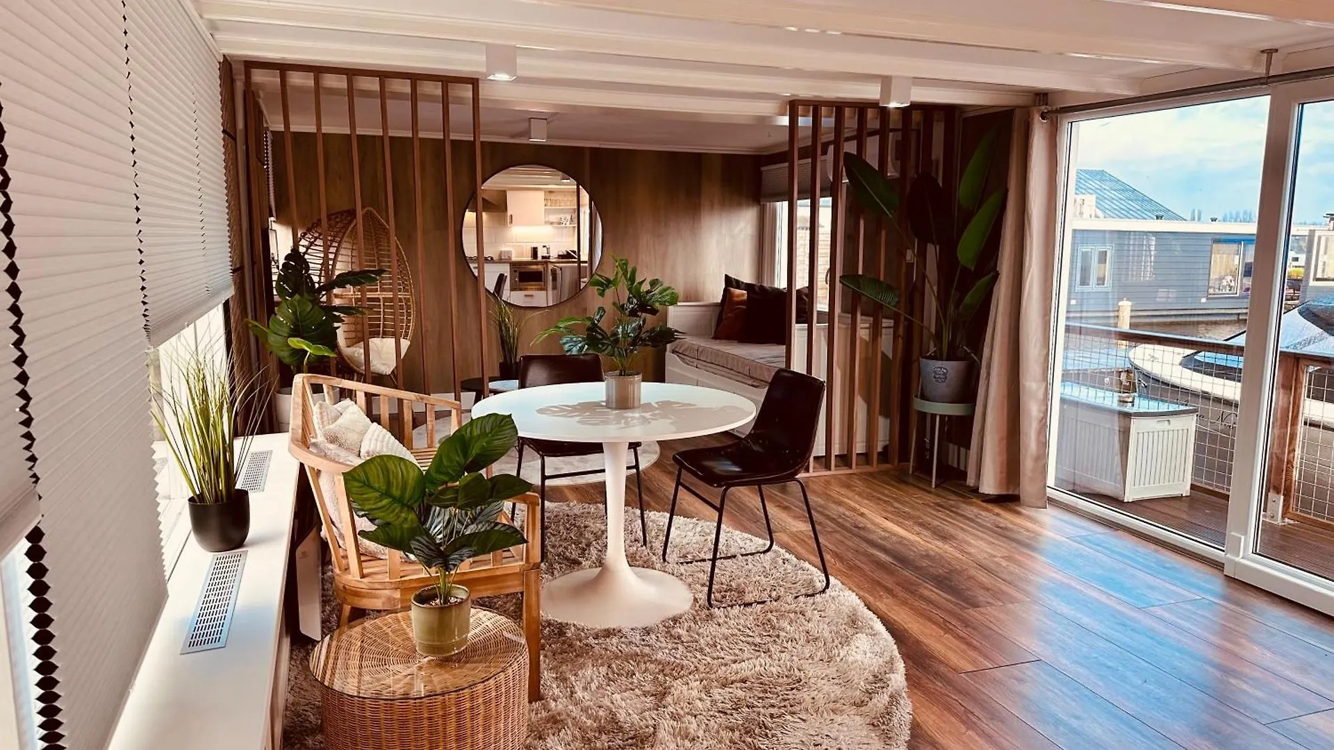 Amsterdam Boathouse Apartment Aalsmeer 0*,  Netherlands